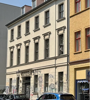 Mehrfamilienhaus